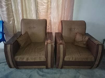 Brown 5 Seater Sofa Set Used in Good Condition - Urgent Sale