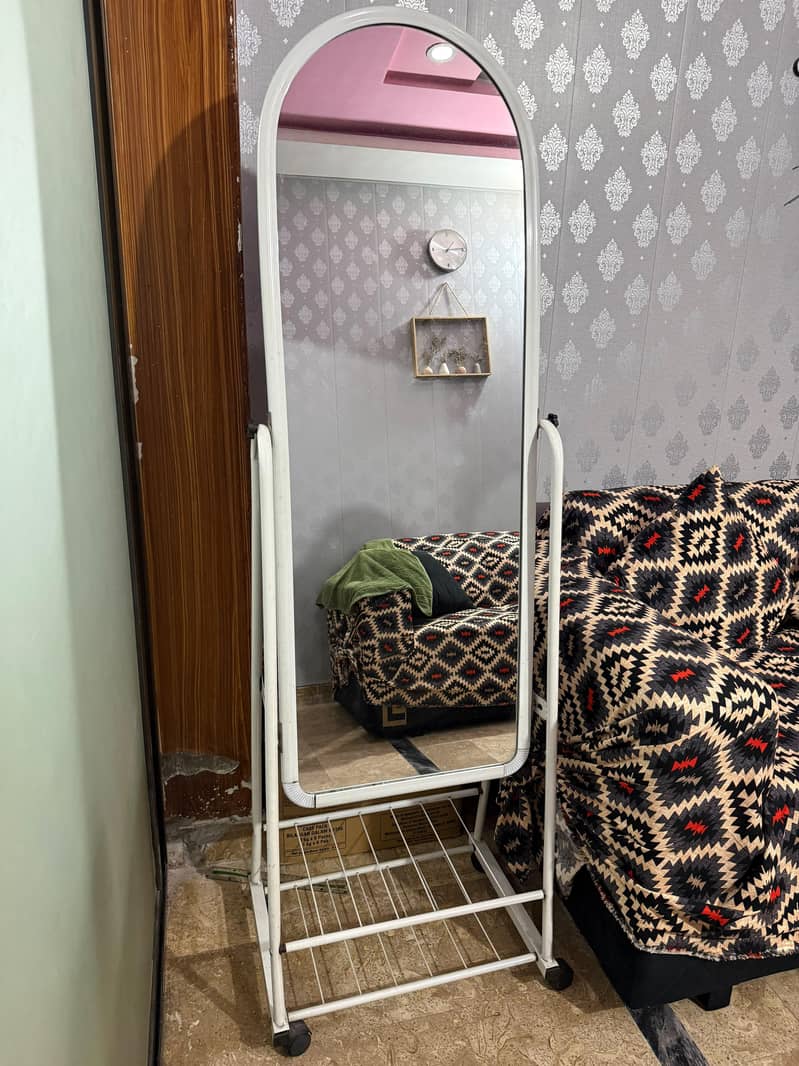 long mirror 2