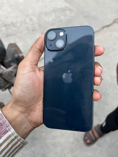 Apple iPhone 13