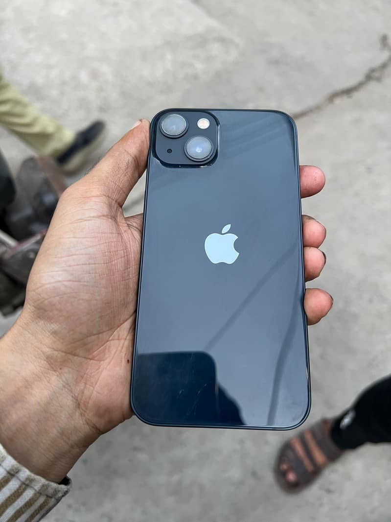 Apple iPhone 13 1