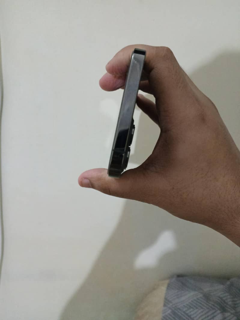 Apple iPhone 12 Pro Max 2
