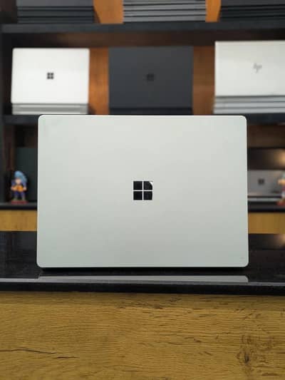 Microsoft surface Laptop 2