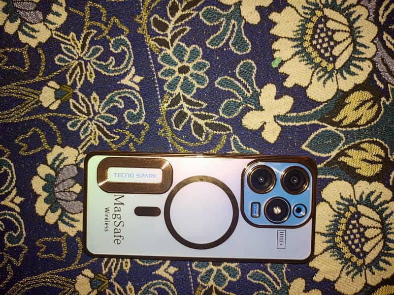 Tecno spark 10 pro 0