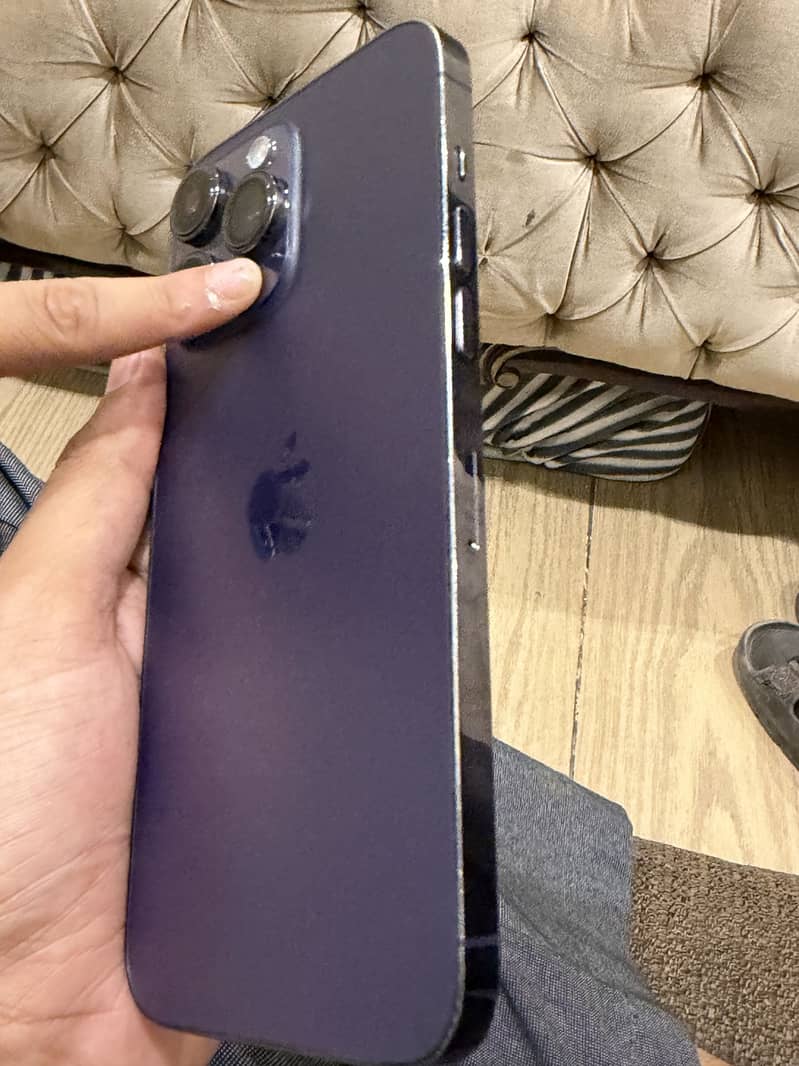 Apple iPhone 14 Pro Max 3