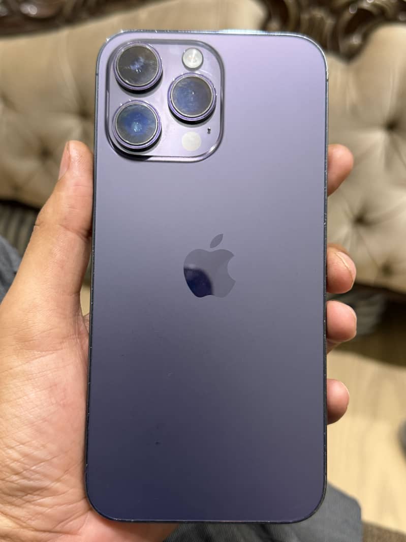 Apple iPhone 14 Pro Max 4