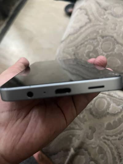 Samsung Mobile A06