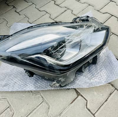 Suzuki Swift GLX-CVT right headlight genuine