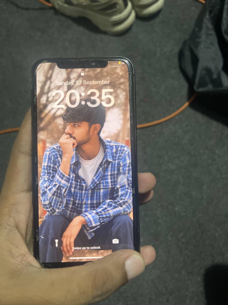 Apple iPhone X 1
