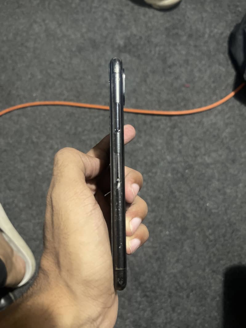 Apple iPhone X 2