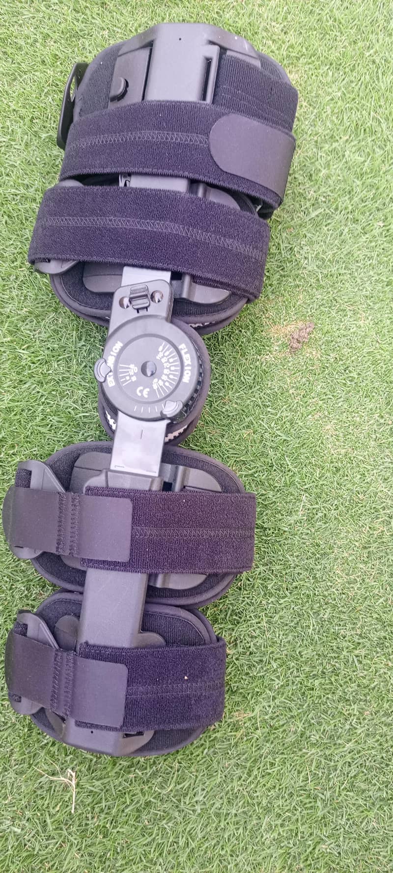 Knee Brace 1