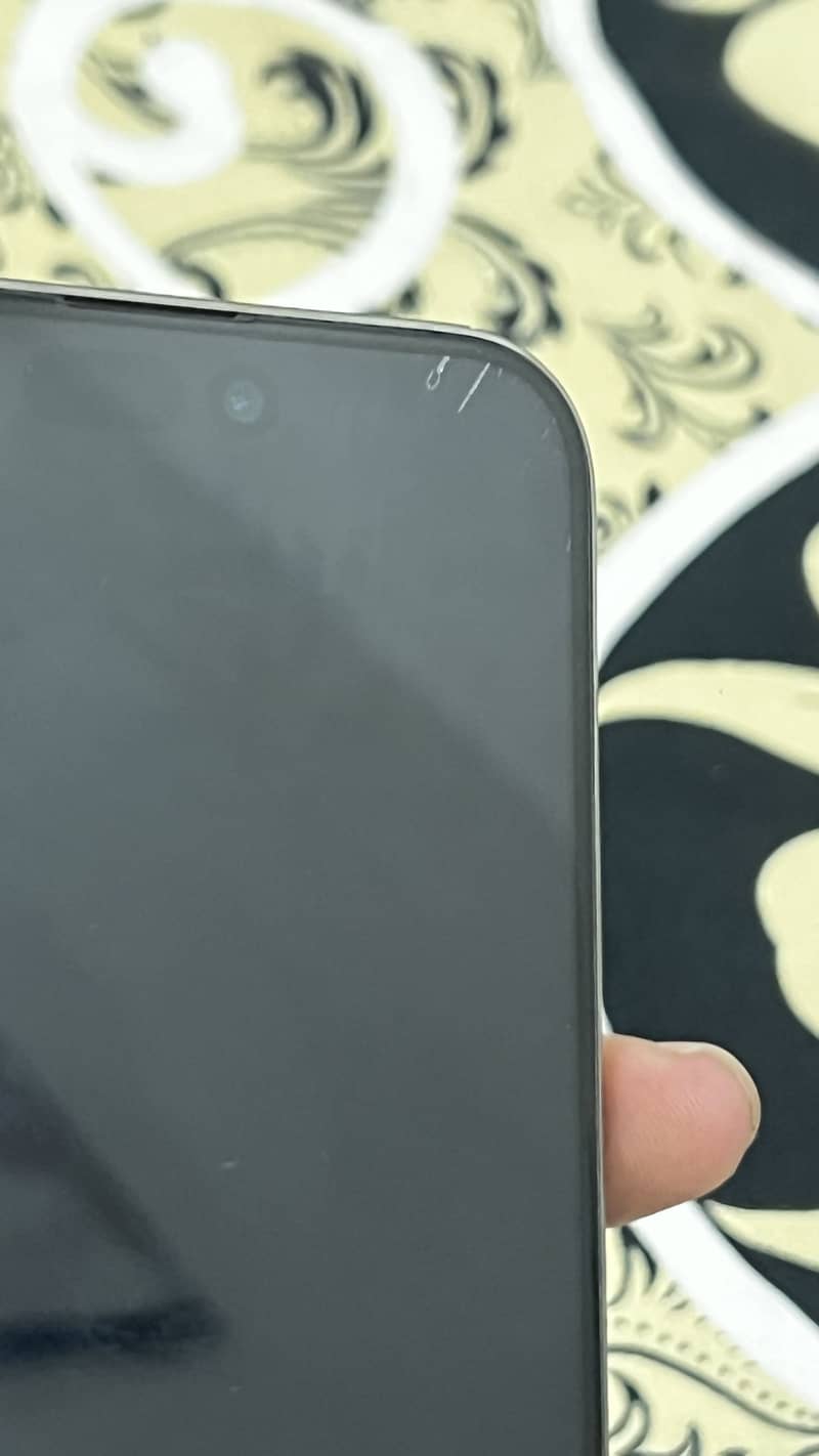 Apple iPhone 15 Pro Max 6