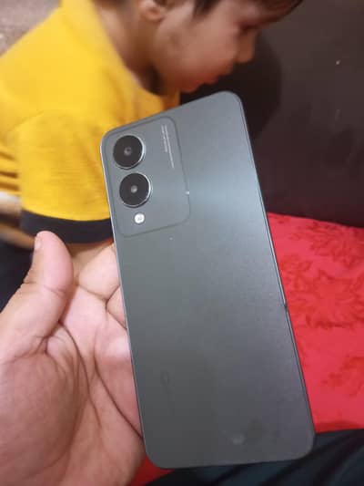 Vivo Y17s