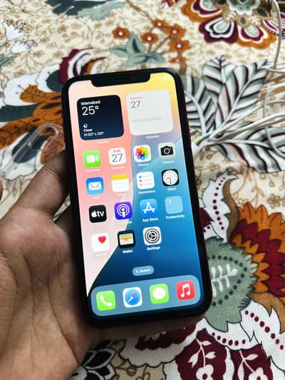 iPhone XR 64GB Brand New Phone