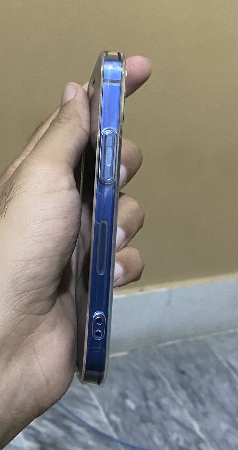Apple iPhone 12 mini 3