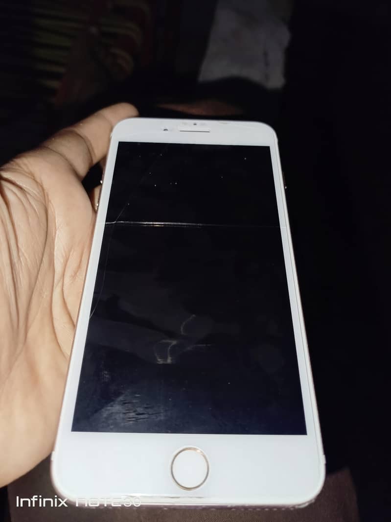Apple iPhone 7 Plus 2