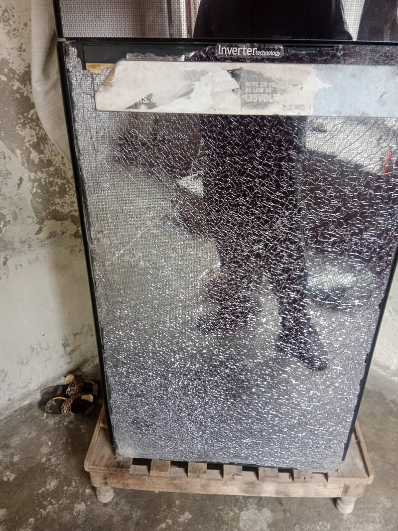 medium size fridge 10