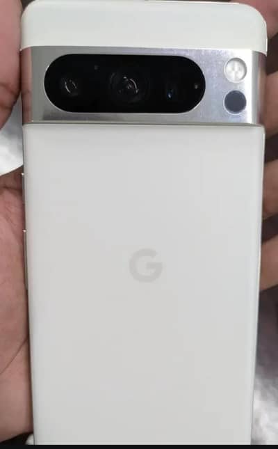 Google Pixel 8 Pro