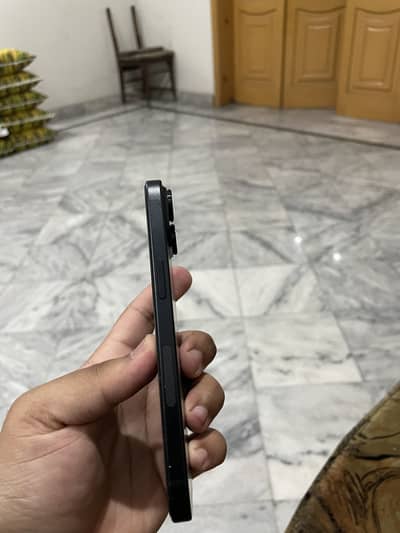 Apple iPhone 15