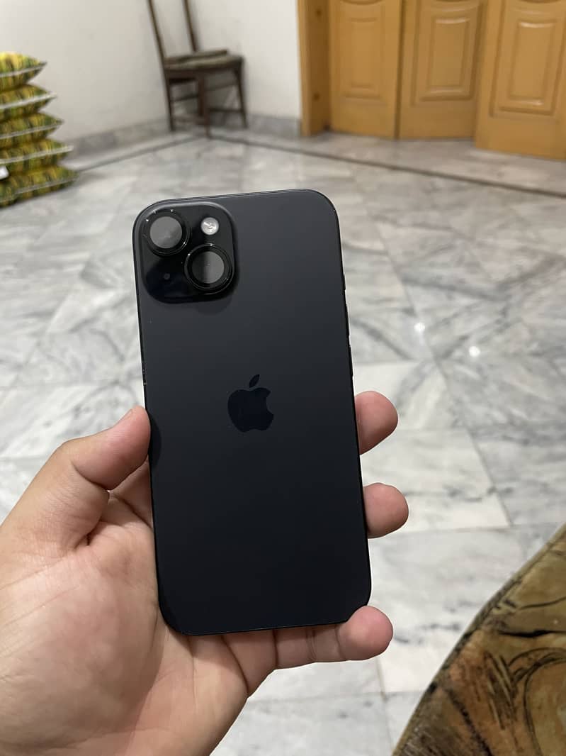 Apple iPhone 15 4