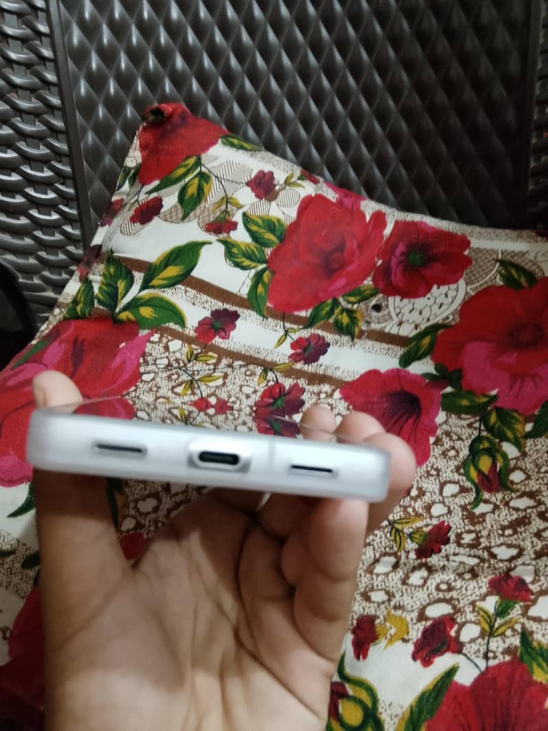 Google Pixel 7a 3