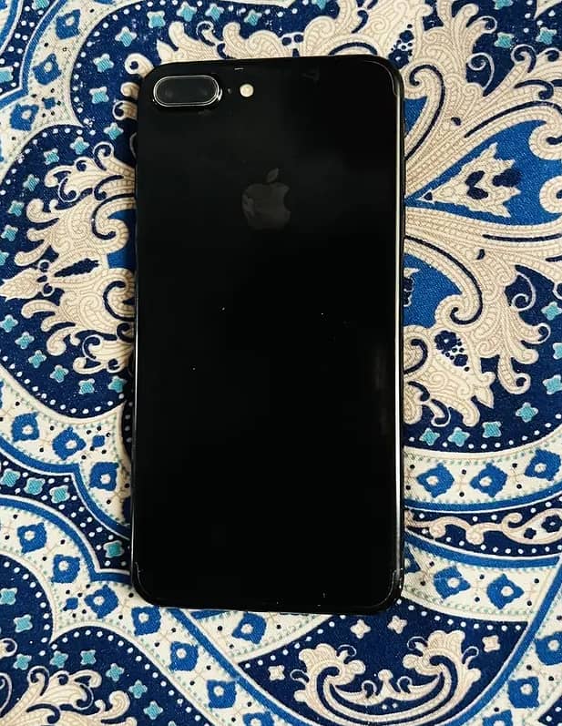 Apple iPhone 7 Plus 4