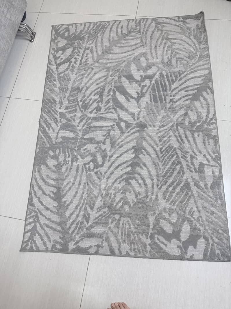 Gray curtain 1