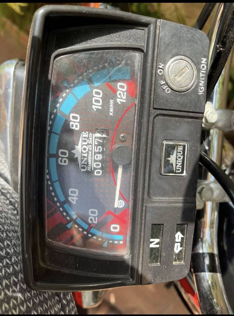 Unique CD 70 4