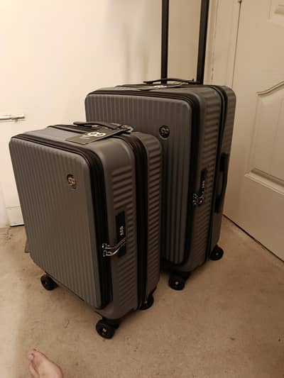 Go spinner 360 luggage set 02 piece multimedia support