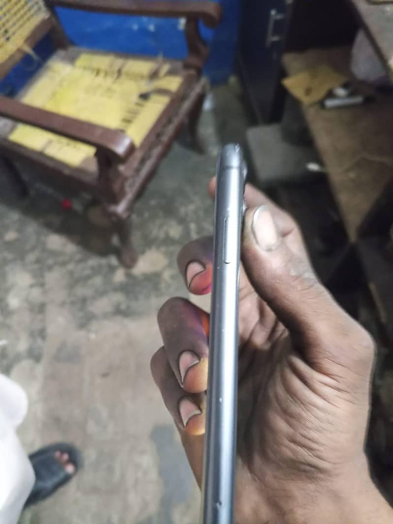 Apple iPhone 11 2