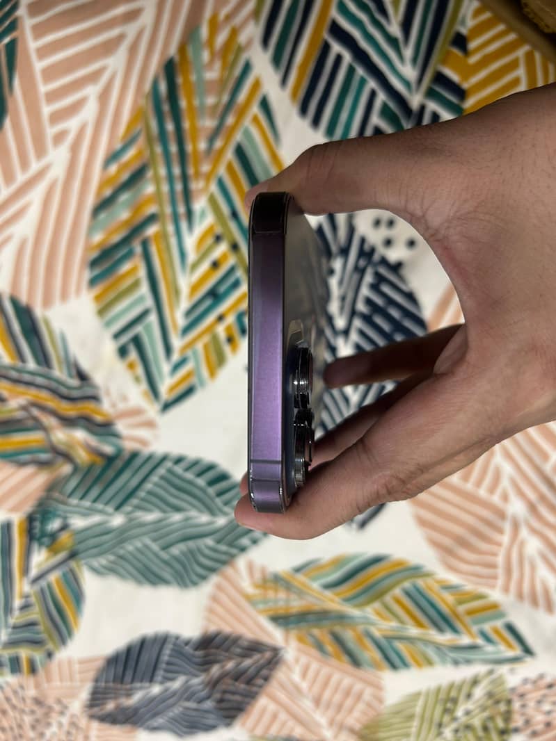 Apple iPhone 14 Pro Max 1