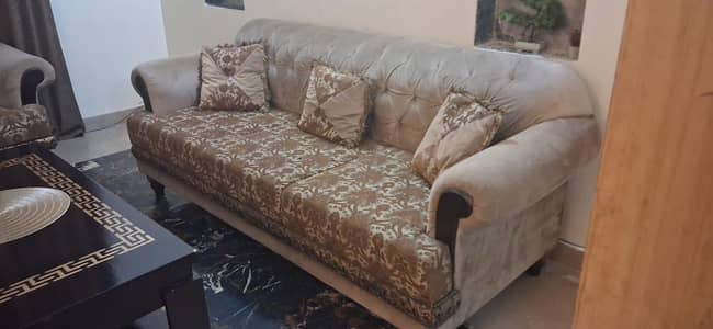 6 Seater sofa for sale