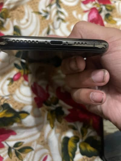 Apple iPhone 11 Pro Max 10/10 condition no open and repair all ok