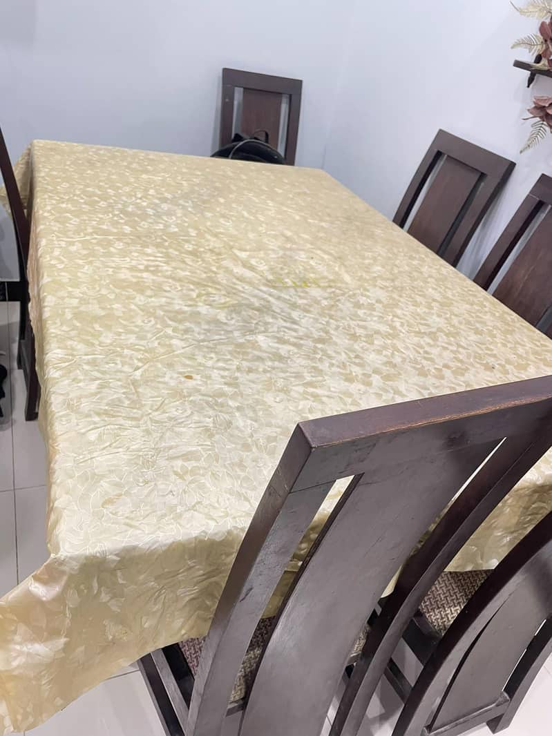 dinning table 0