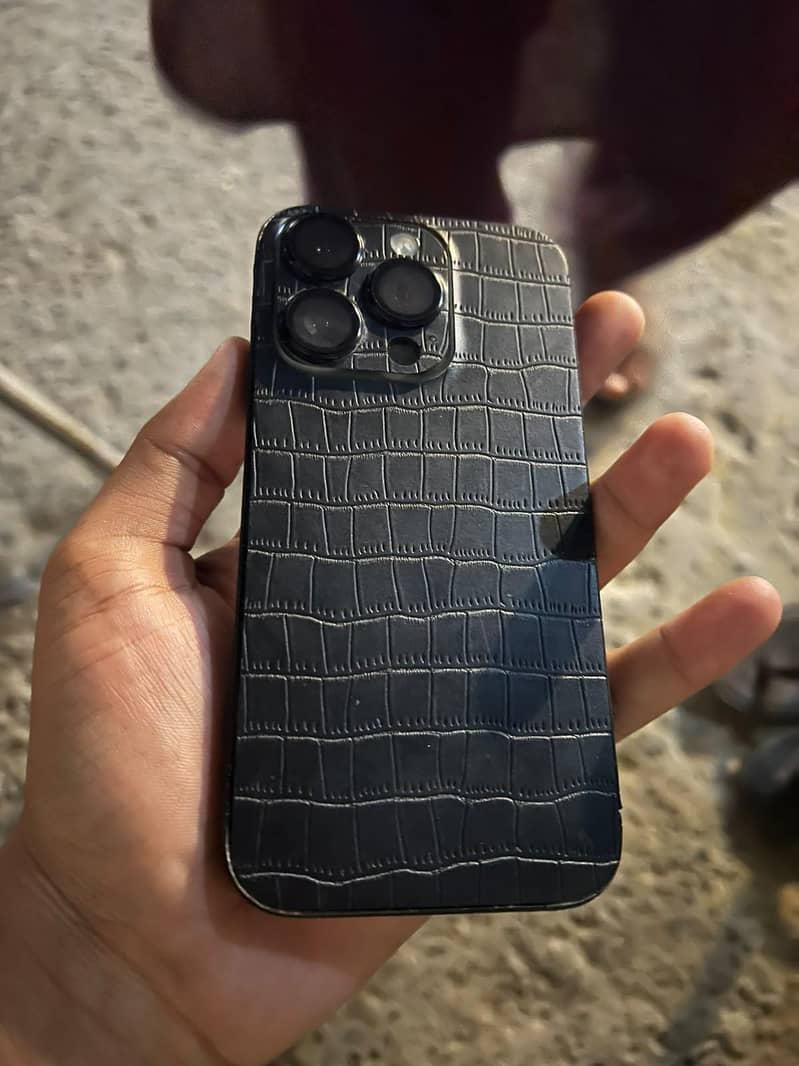 IPhone 14 Pro 4