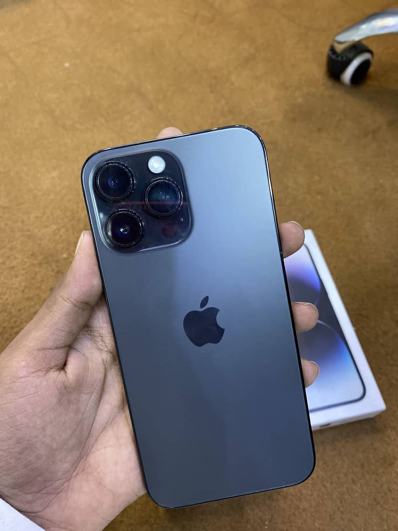 Apple iPhone 14 Pro Max 4