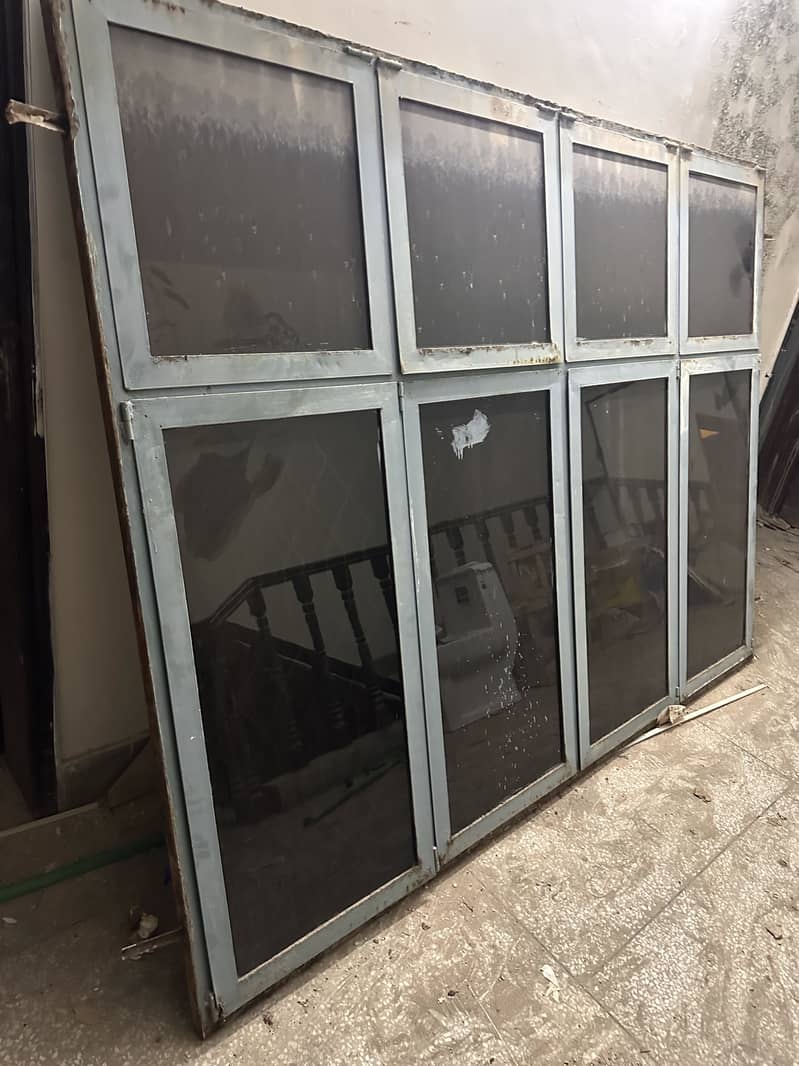 Different sizes solid window 2