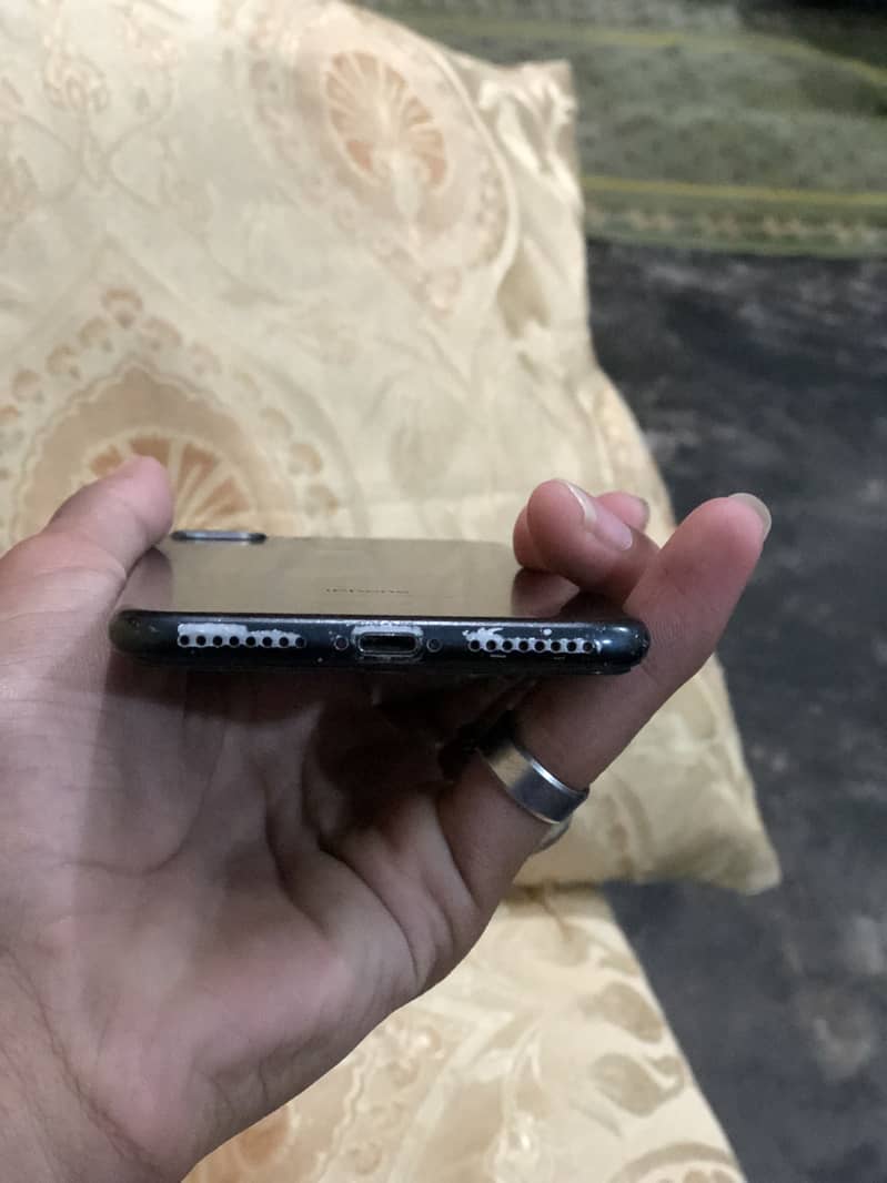 Apple iPhone 7 Plus 2