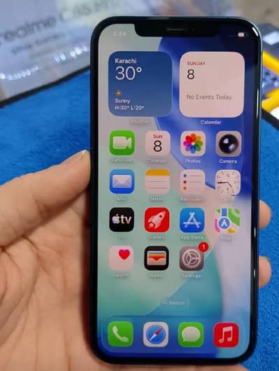 Apple iPhone 12