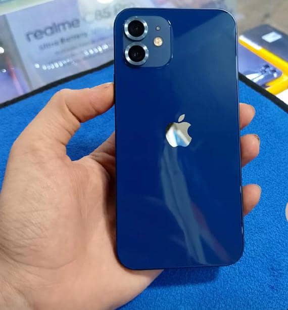 Apple iPhone 12 1