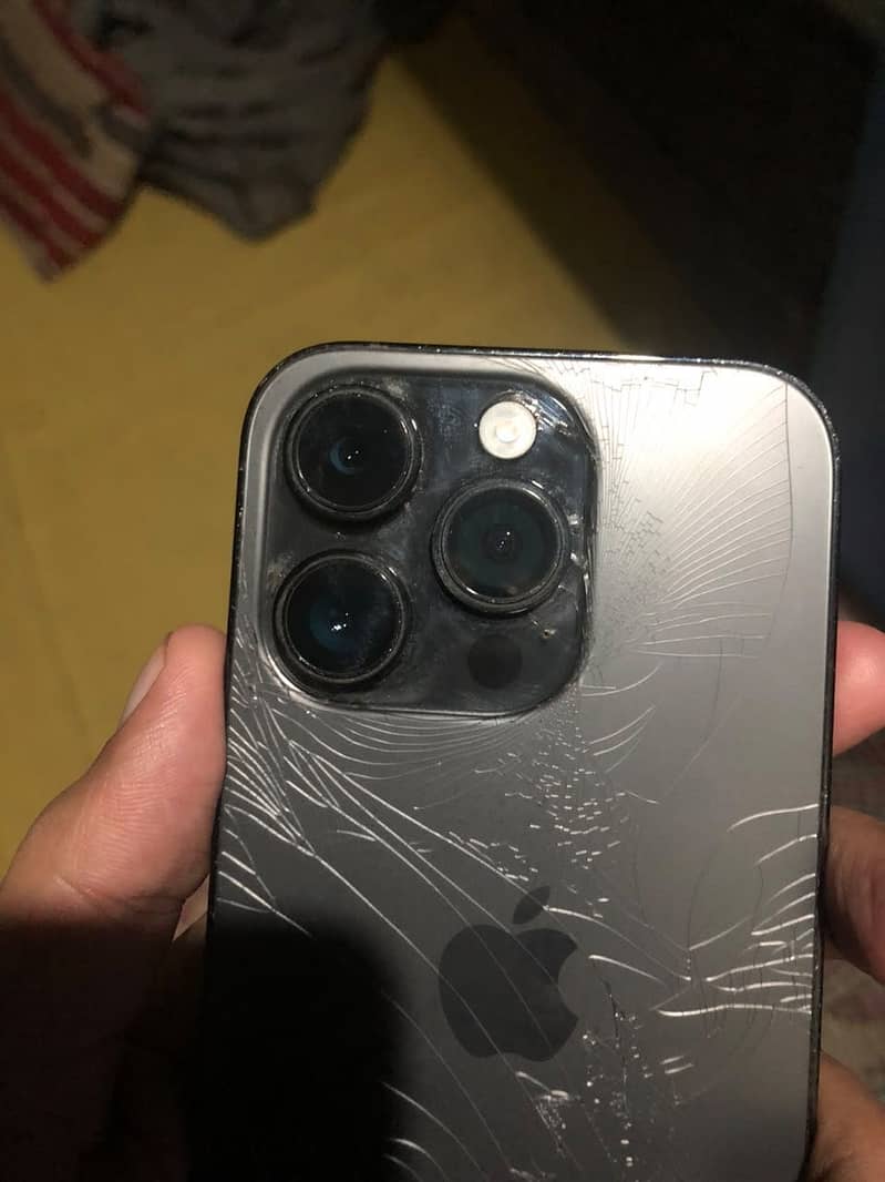 Apple iPhone 14 Pro 1