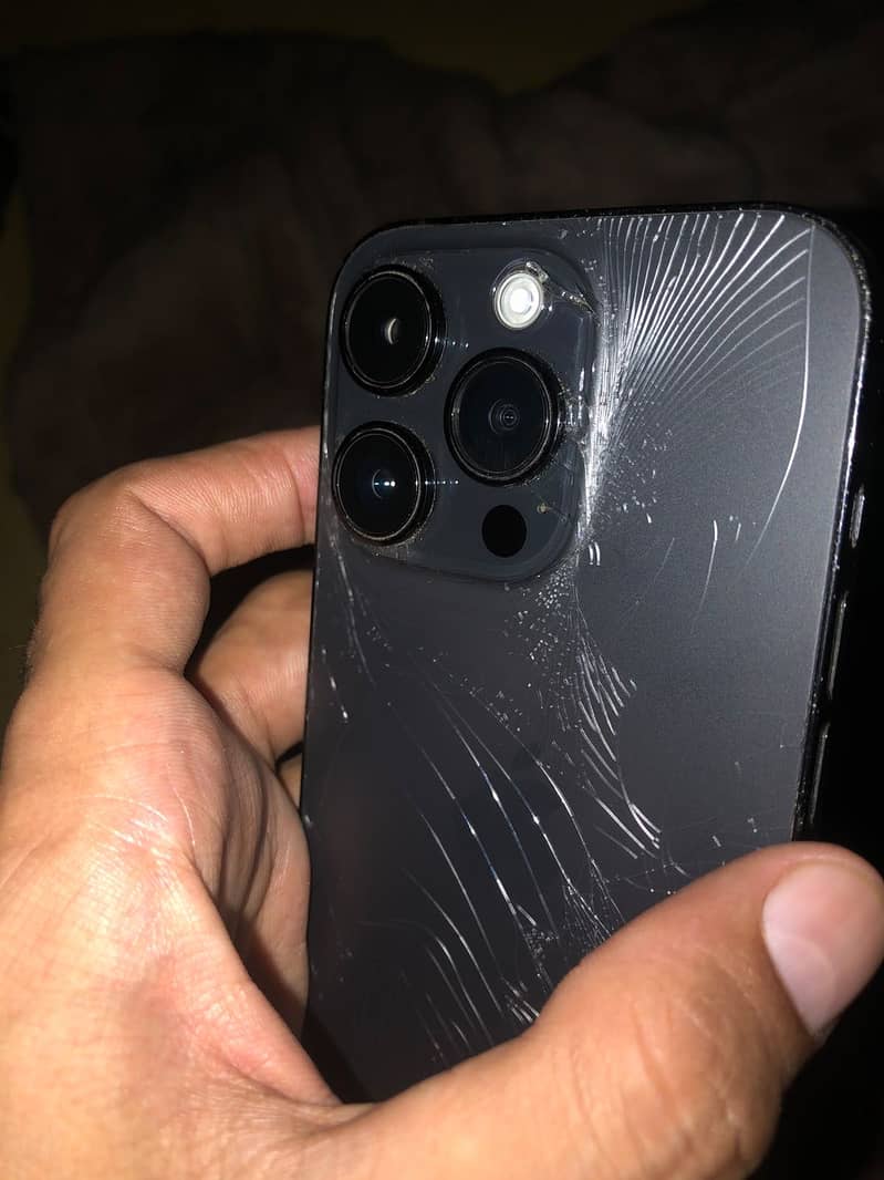 Apple iPhone 14 Pro 3