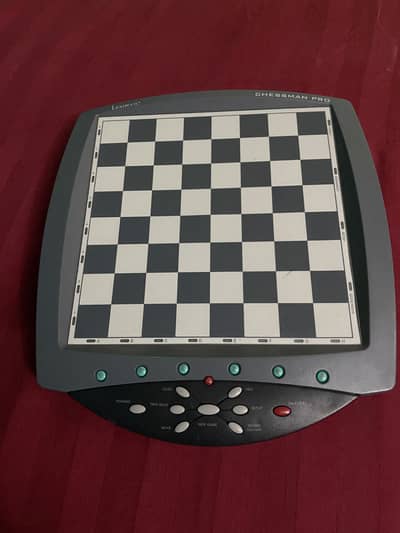 Chessman Electronic Chess Game