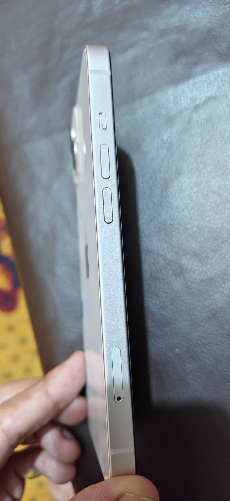 Apple iPhone 13 3