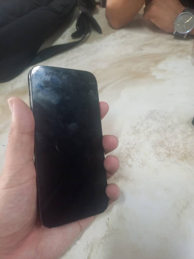 Apple iPhone 12 pro 3