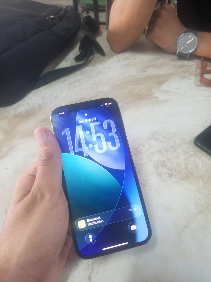 Apple iPhone 12 pro 5