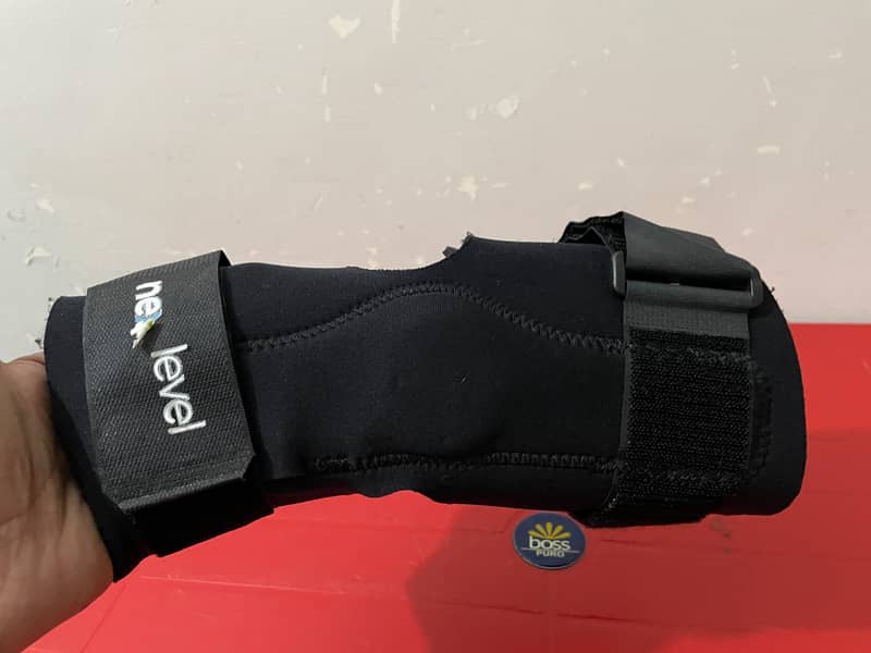 Dyna Pro Hinged Angle Adjustable Knee Brace 12