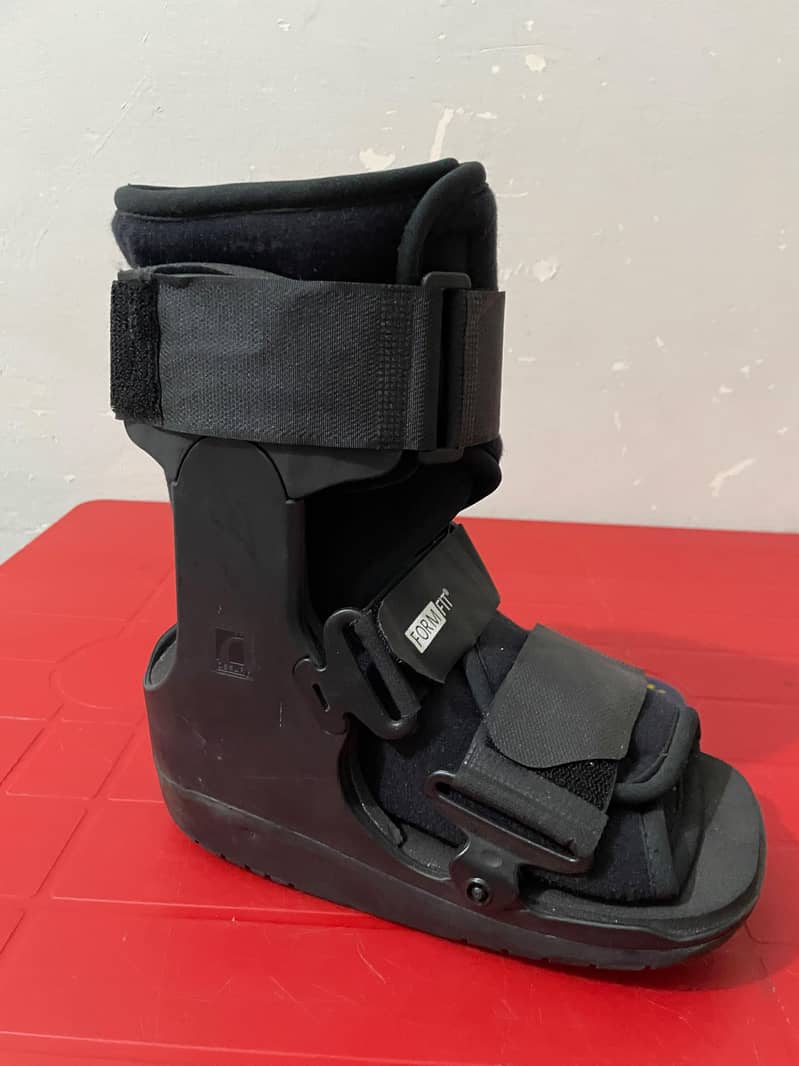 Dyna Pro Hinged Angle Adjustable Knee Brace 17