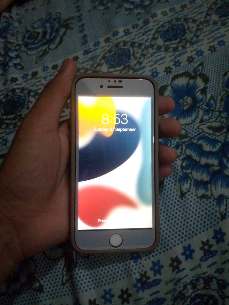 Apple iPhone 7 5