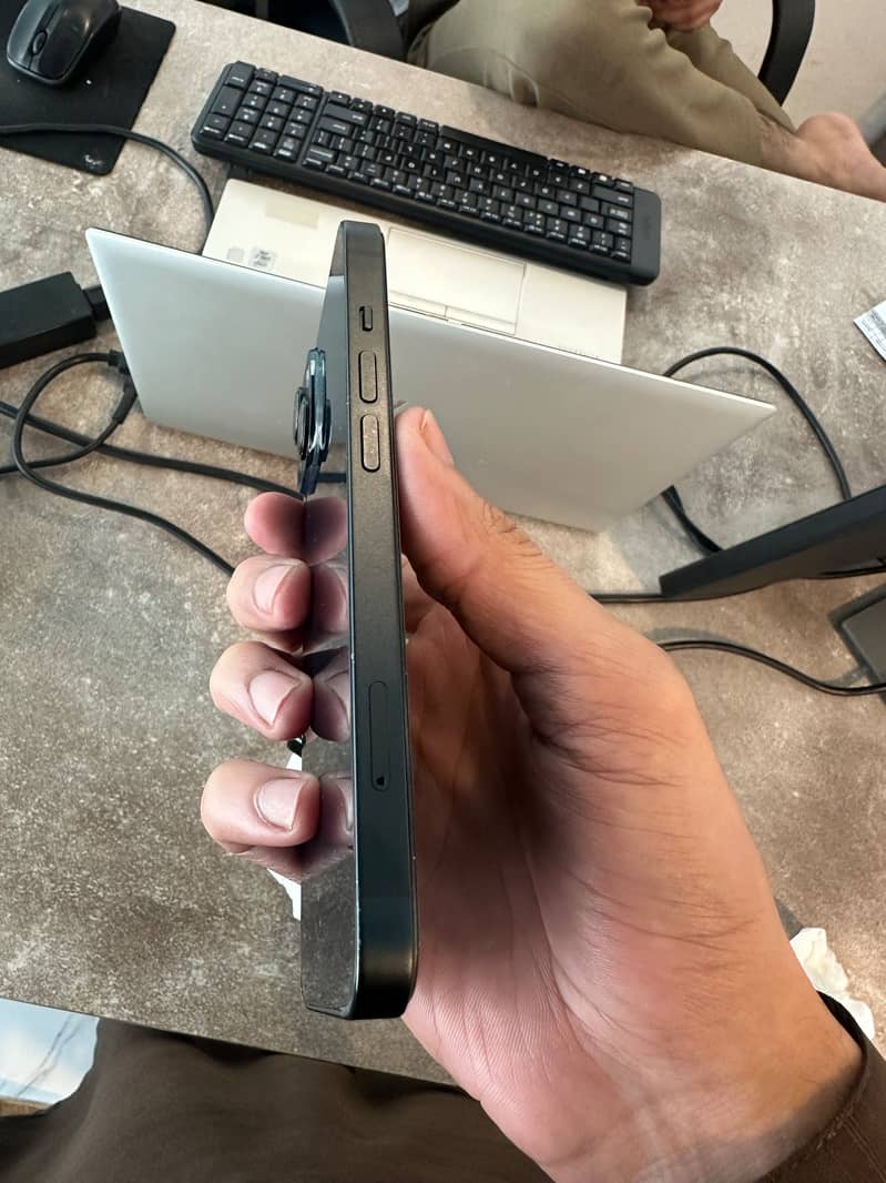 Apple iPhone 14 1