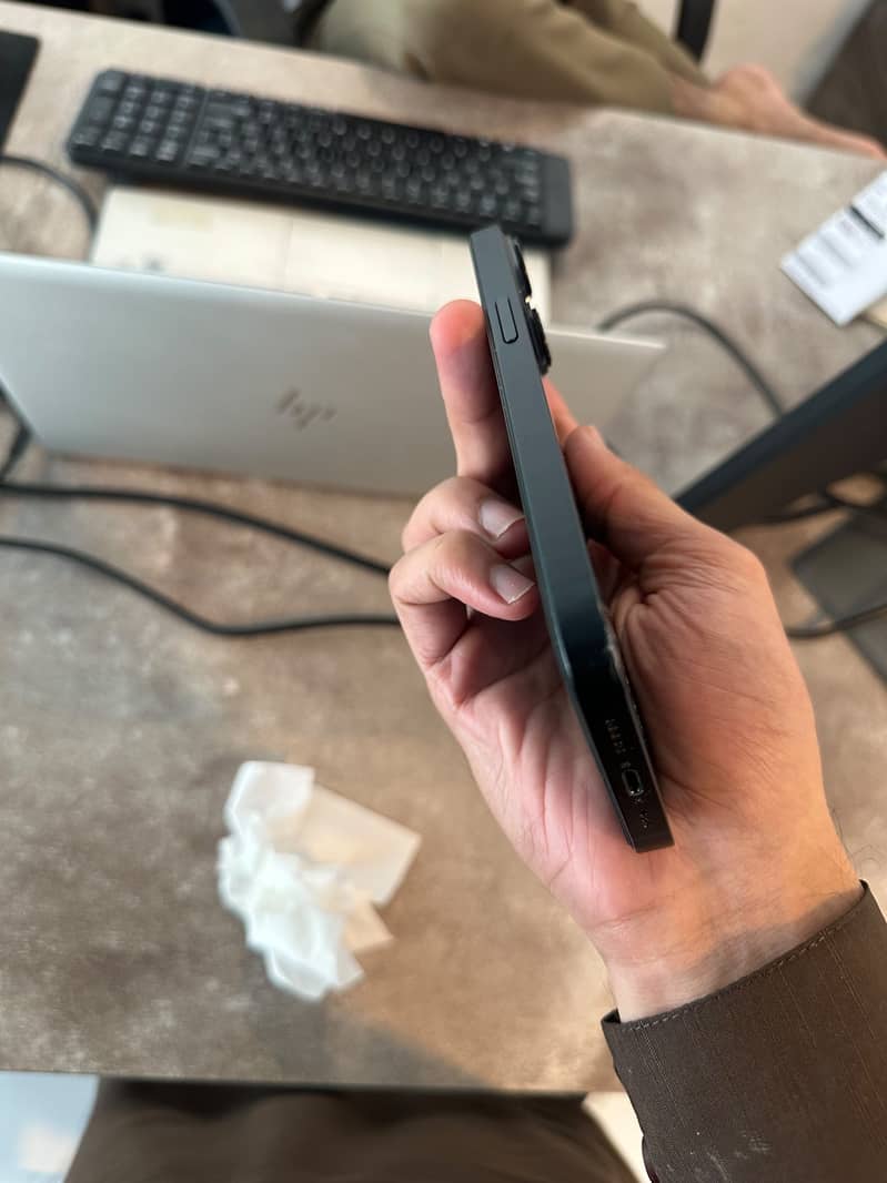 Apple iPhone 14 2